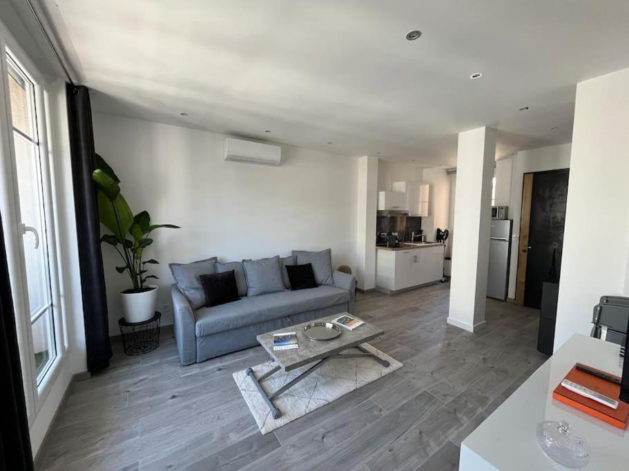 Vue Mer Le Montana Cannes Exteriör bild