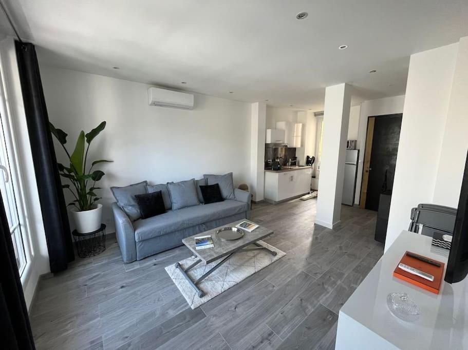 Vue Mer Le Montana Cannes Exteriör bild