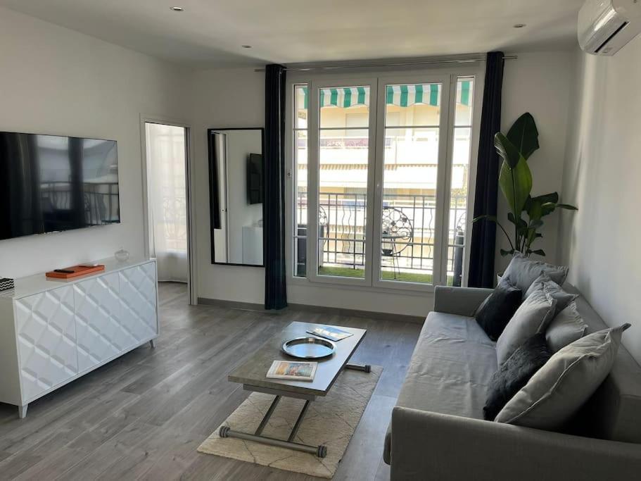 Vue Mer Le Montana Cannes Exteriör bild